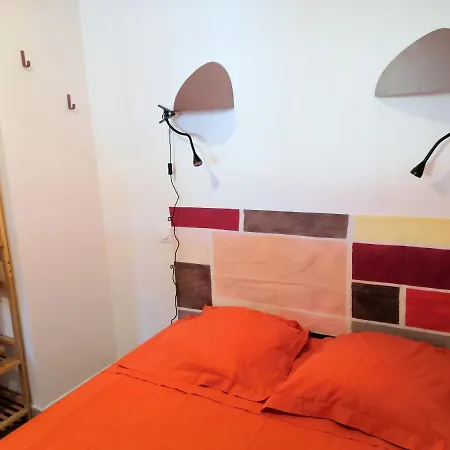Deux Pieces Climatise Avec Balcon Vieil Apartamento Antibes