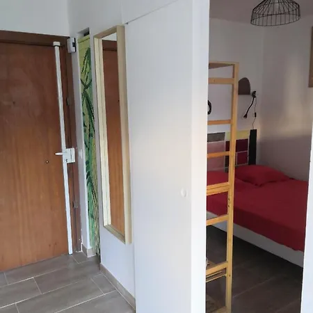 아파트 Deux Pieces Climatise Avec Balcon Vieil