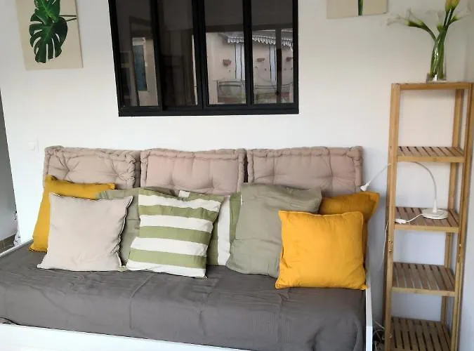 Deux Pieces Climatise Avec Balcon Vieil Lejlighed Antibes