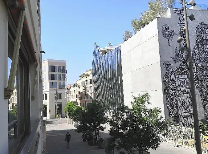 Deux Pieces Climatise Avec Balcon Vieil דירה אנטיב
