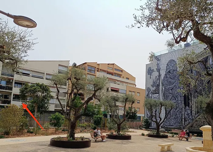 Deux Pieces Climatise Avec Balcon Vieil דירה אנטיב